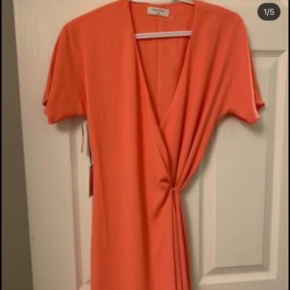 Aritzia Babaton Wallace Wrap Dress in Coral, XS - Picture 2 of 8